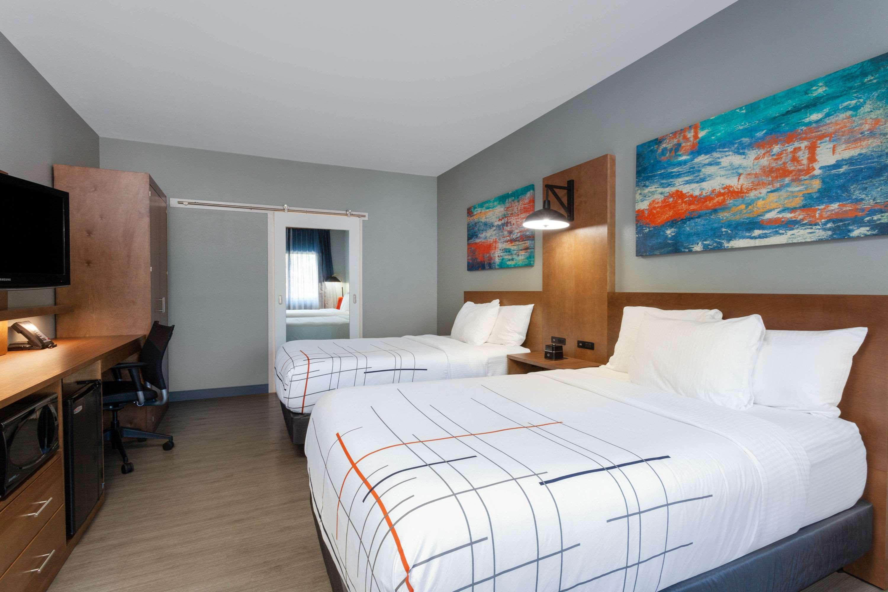 Hotel La Quinta By Wyndham Ft. Myers - Sanibel Gateway Fort Myers Exterior foto