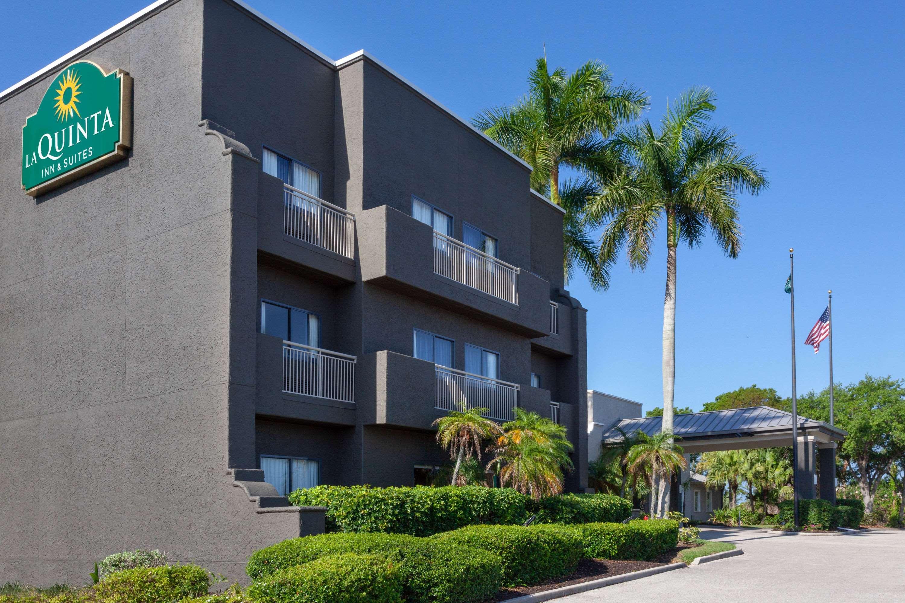Hotel La Quinta By Wyndham Ft. Myers - Sanibel Gateway Fort Myers Exterior foto